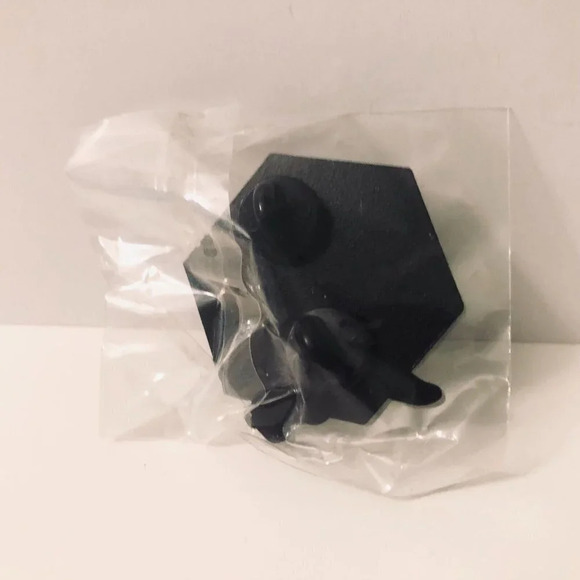 Metal Gear Solid The Orange Box Enamel Metal Pin Double Rubber  Backing - Picture 5 of 8